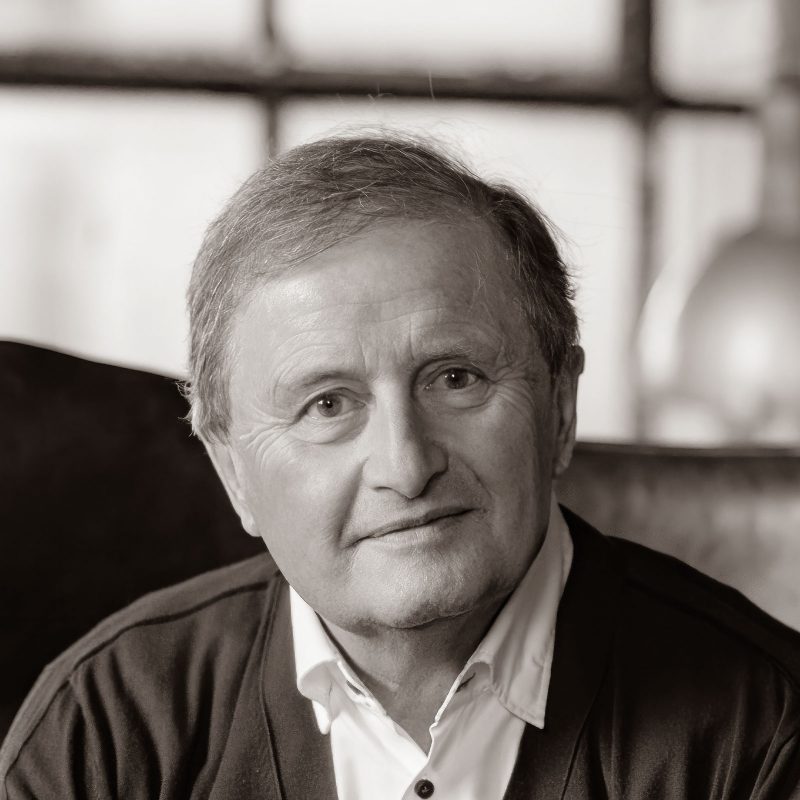 Prof. Dr. Arnold Weissman