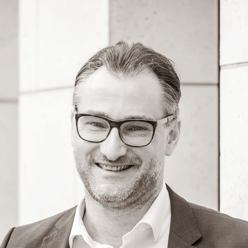Dr. Sven Brose